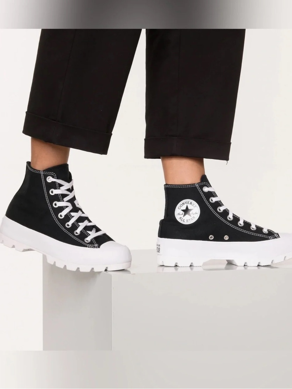 Women’s CONVERSE Chuck Taylor All Star Lugged Heel High-Top Sneakers- Size 7